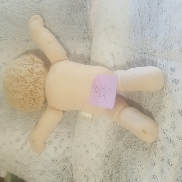 #20 Cabbage Patch Kid doll,1984 in very clean condition signed Xavier Roberts - Picture 2 of 9